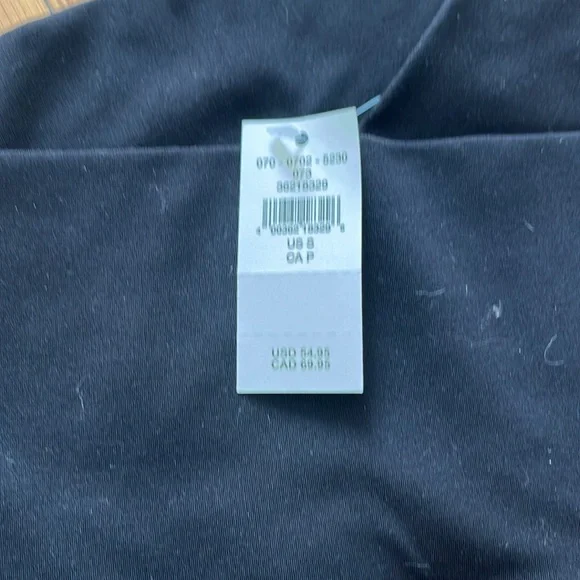 Brand new with tags Aerie Offline Real Black Flared Leggings - Picture 2 of 4